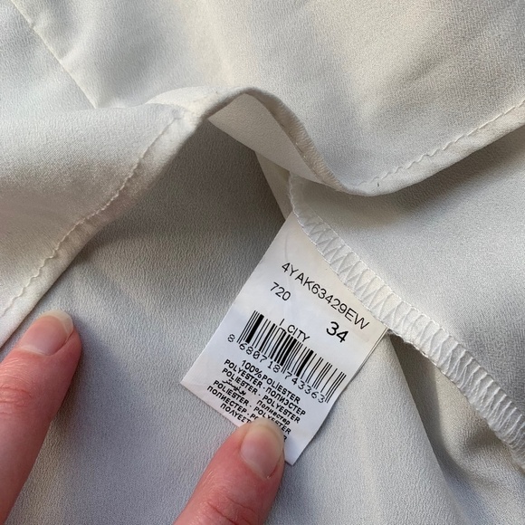 Koton Women’s Blouse Colorblock Gold Chain Short Sleeve Navy White Size 2 - Picture 10 of 12